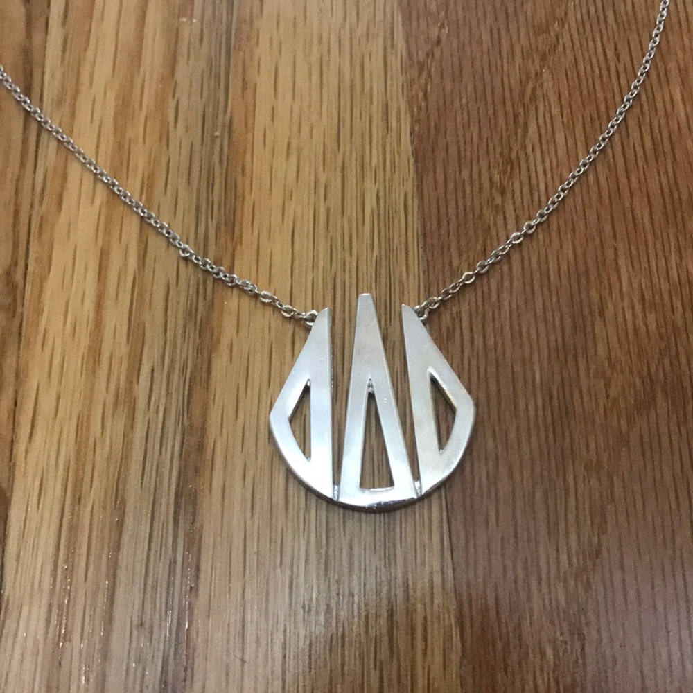 DELTA DELTA DELTA silver necklace